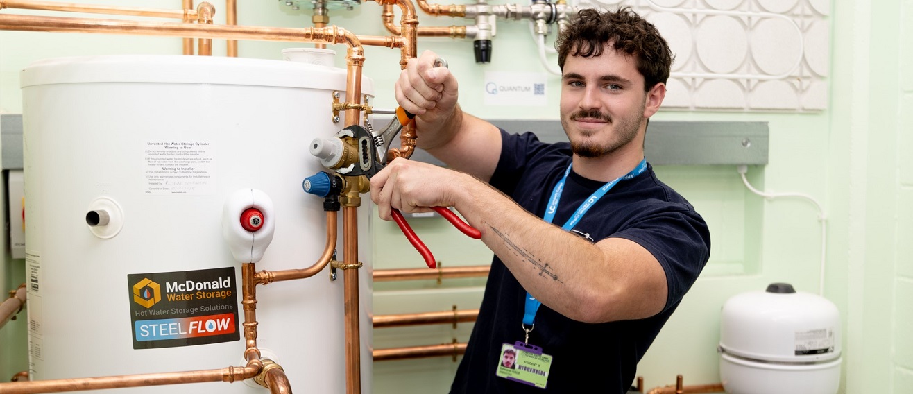 First-of-its-kind Renewable Technologies Training Hub opens at college