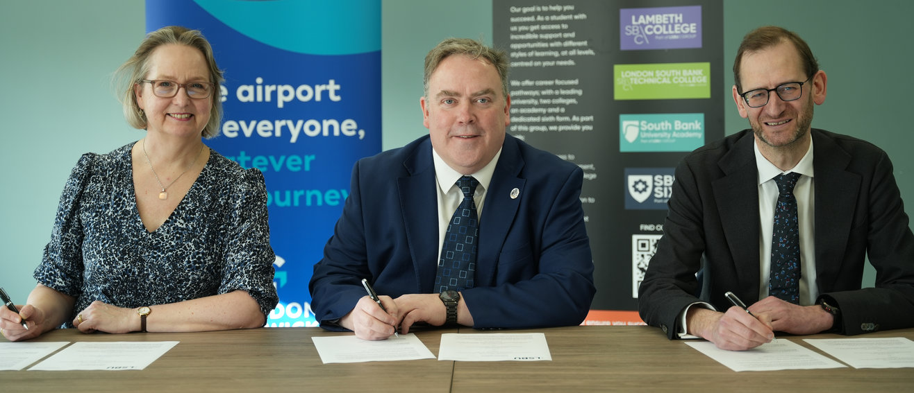 signing-gatwick-croydon-lsbu-1316x567.jpg