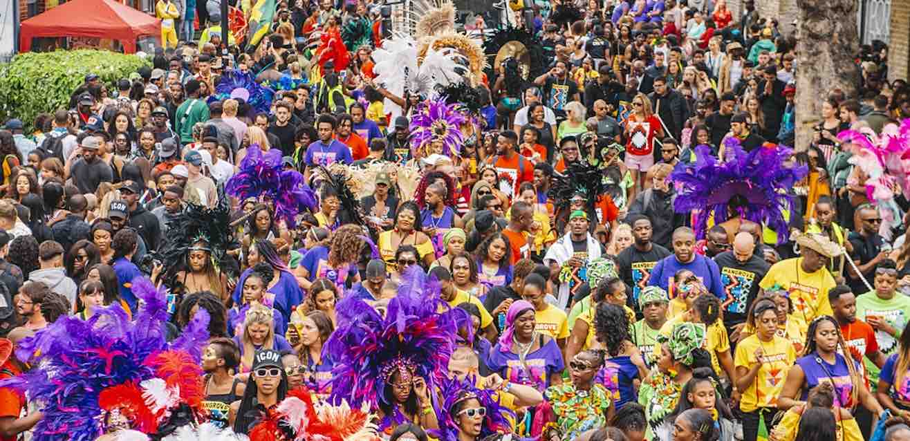 lots of people at notting hill carnival