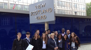 Students help Met Police tackle vehicle theft